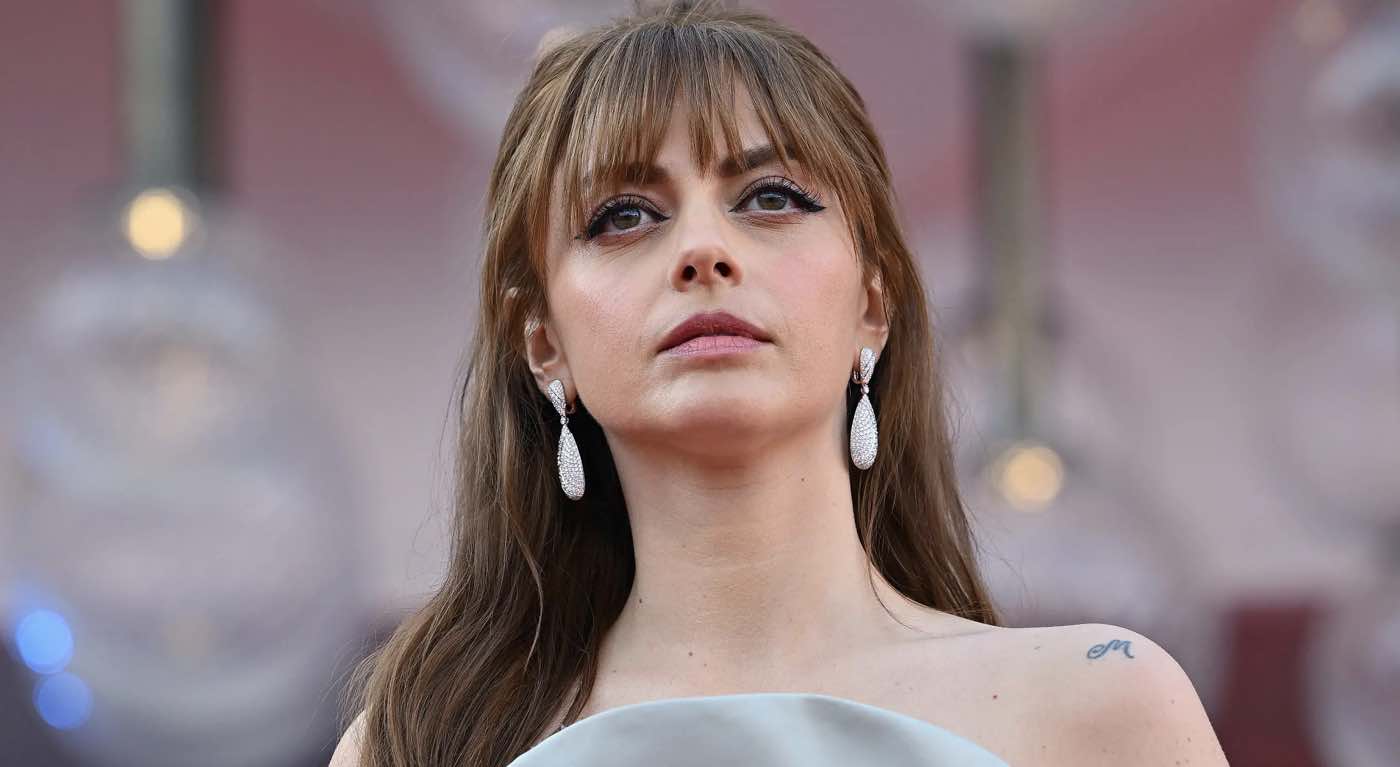 Annalisa Abito Da Sposa Da Vera Popstar La Cantante Spiazza Tutti Con