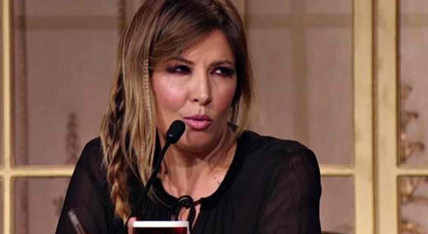 Selvaggia Lucarelli si scaglia contro una concorrente a Ballando con le Stelle: "Sta cretina!" | Ecco con chi ce l'ha