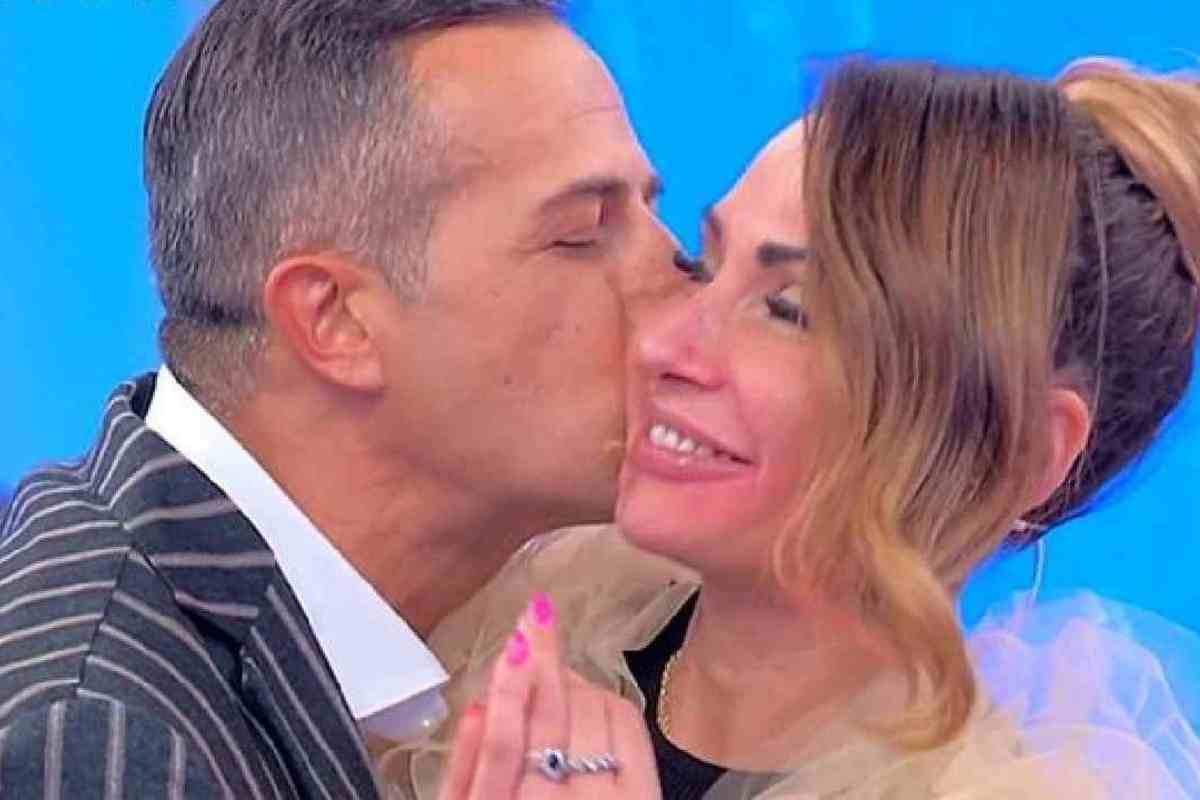 Uomini e Donne, Ida Platano confessa i suoi sentimenti per l'ex Riccardo Guarneri