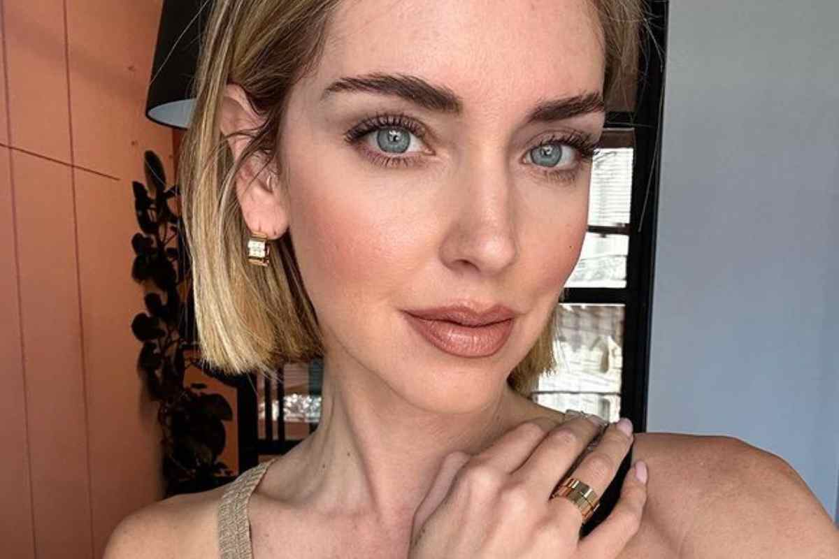 Chiara Ferragni, niente regali sotto l'albero quest'anno. L'influencer chiede ancora scusa