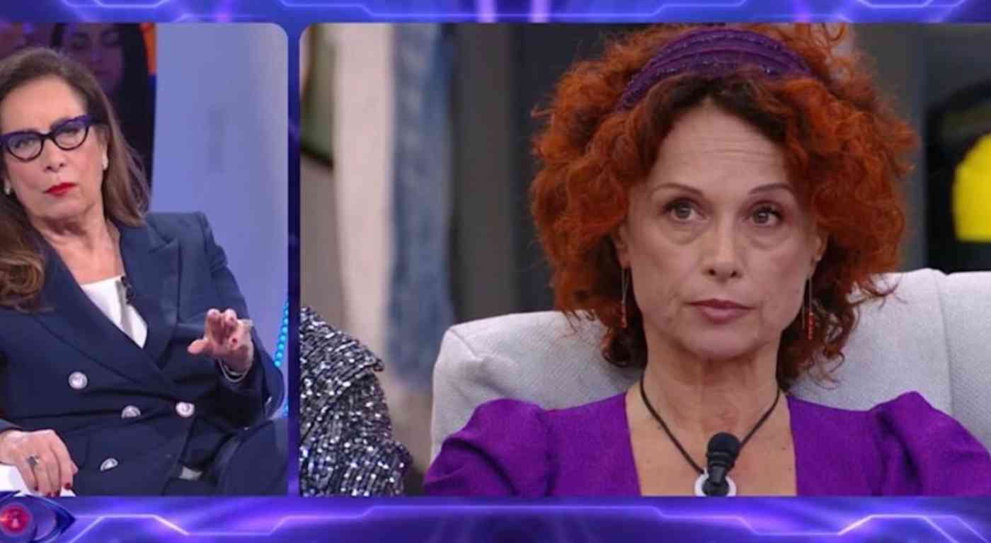 Grande Fratello, Cesara Bonamici rimprovera Beatrice Luzzi: "Sei fastidiosa". L'attacco in diretta