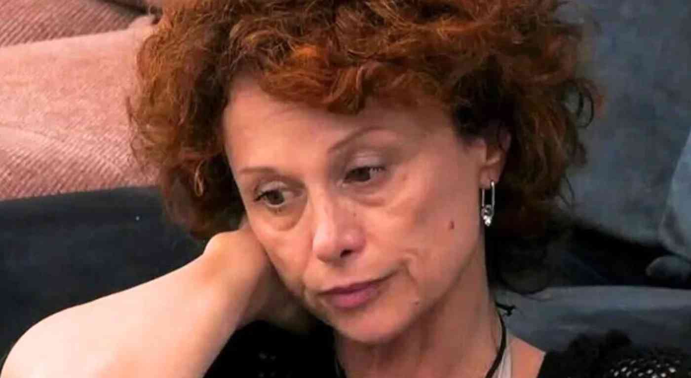 Beatrice lascia il GF, e adesso? Cosa ha deciso Mediaset: televoto e messaggio di cordoglio