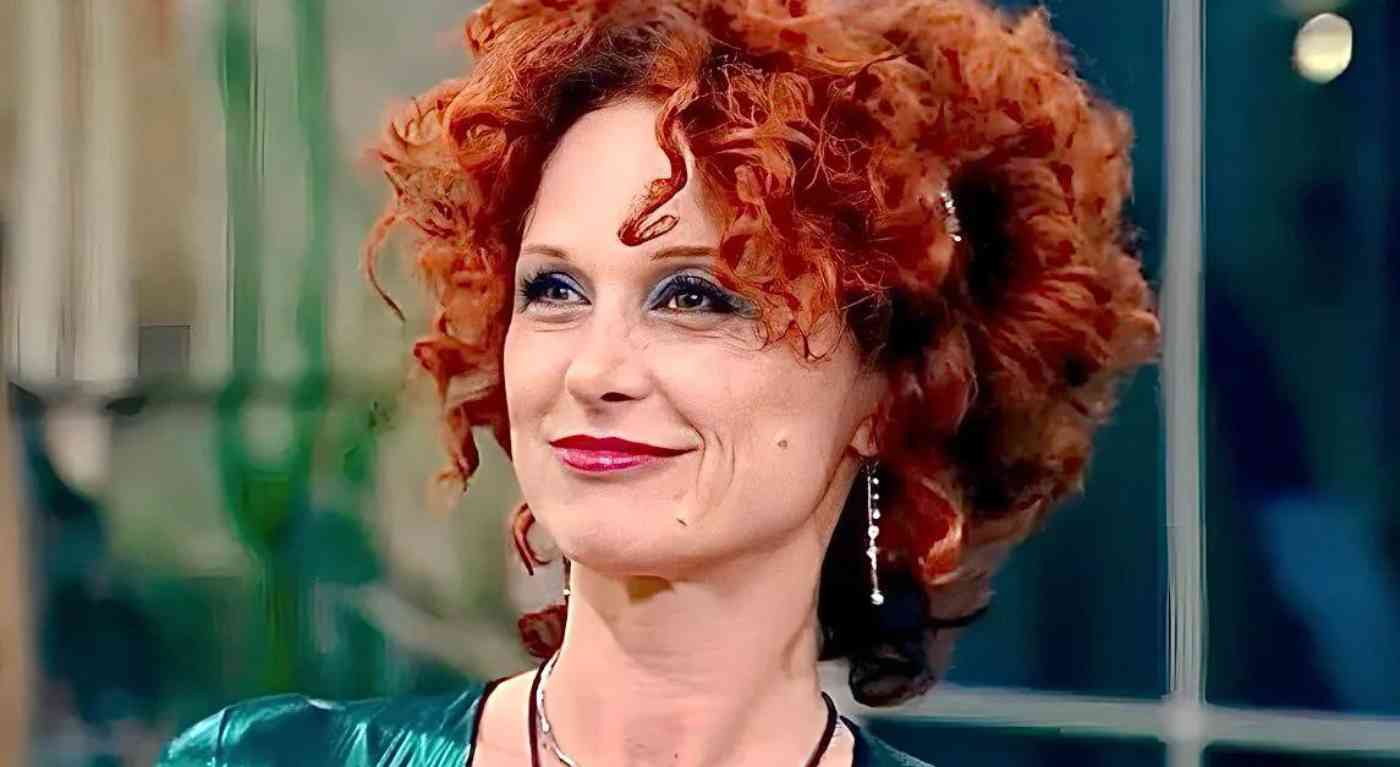 "Beccata Beatrice Luzzi". GF, ecco dov'era l'attrice. Rientra? Finalmente le conferme.