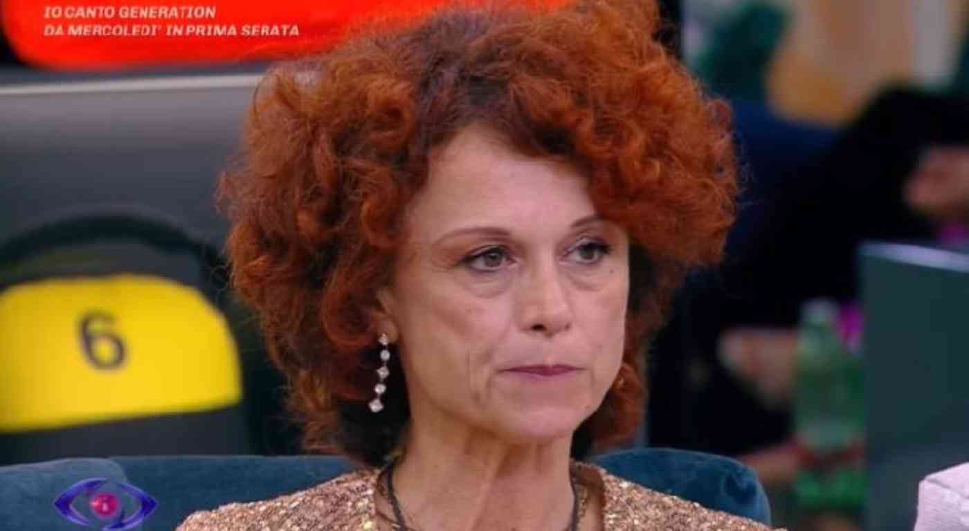 "Beccata Beatrice Luzzi". GF, ecco dov'era l'attrice. Rientra? Finalmente le conferme.