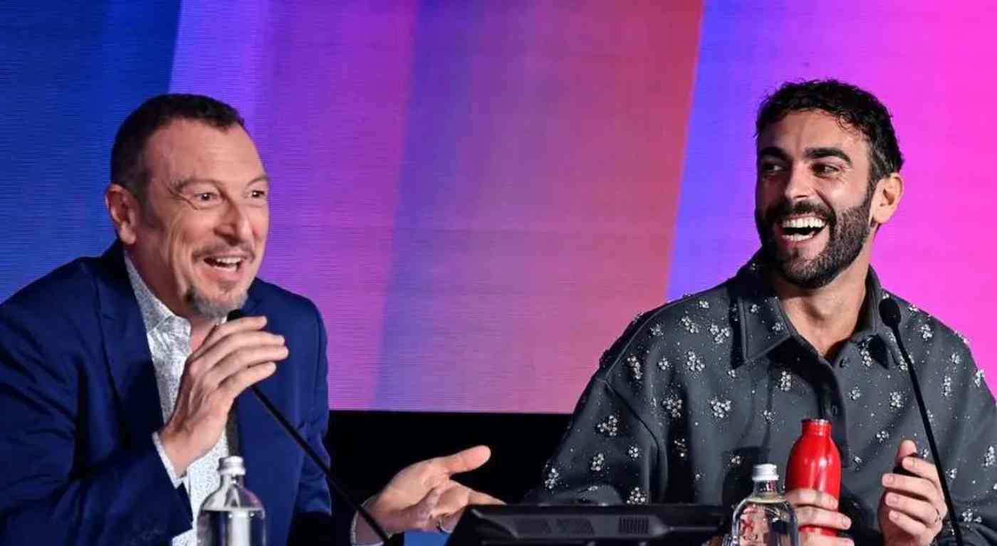 Sanremo 2024 prende posizione: Amadeus e Mengoni cantano 'Bella ciao'. "Siamo antifascisti" | E scoppia il caos