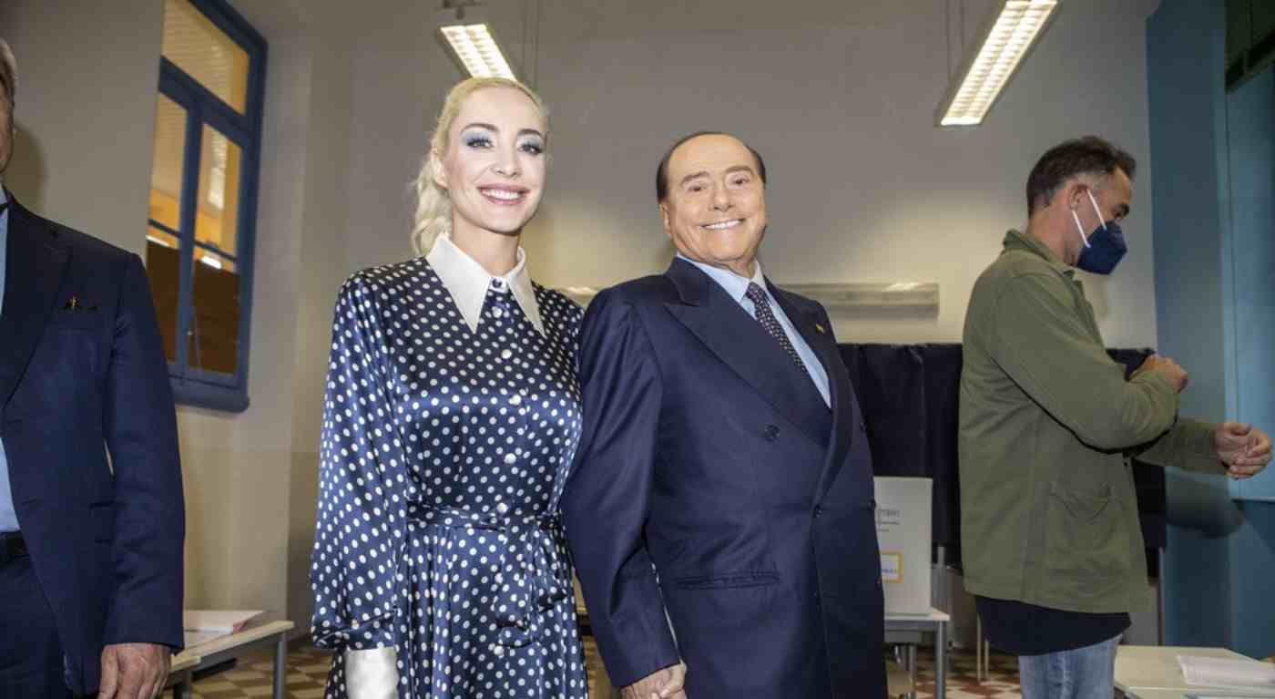 Marta Fascina al centro delle polemiche: cosa sta succedendo alla ex compagna di Silvio Berlusconi