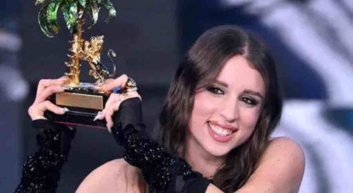 Elenoire Ferruzzi, parole atroci su Angelina Mango: "Brutta lei, la canzone, l'outfit: brutto tutto. Lei all'Eurovision, che figura di m***" | Social in rivolta