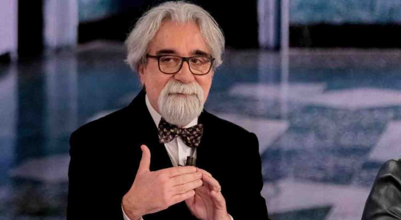 Sanremo 2024: Beppe Vessicchio lancia la bomba e denuncia gli stipendi da miseria degli orchestrali: "Che vergogna"