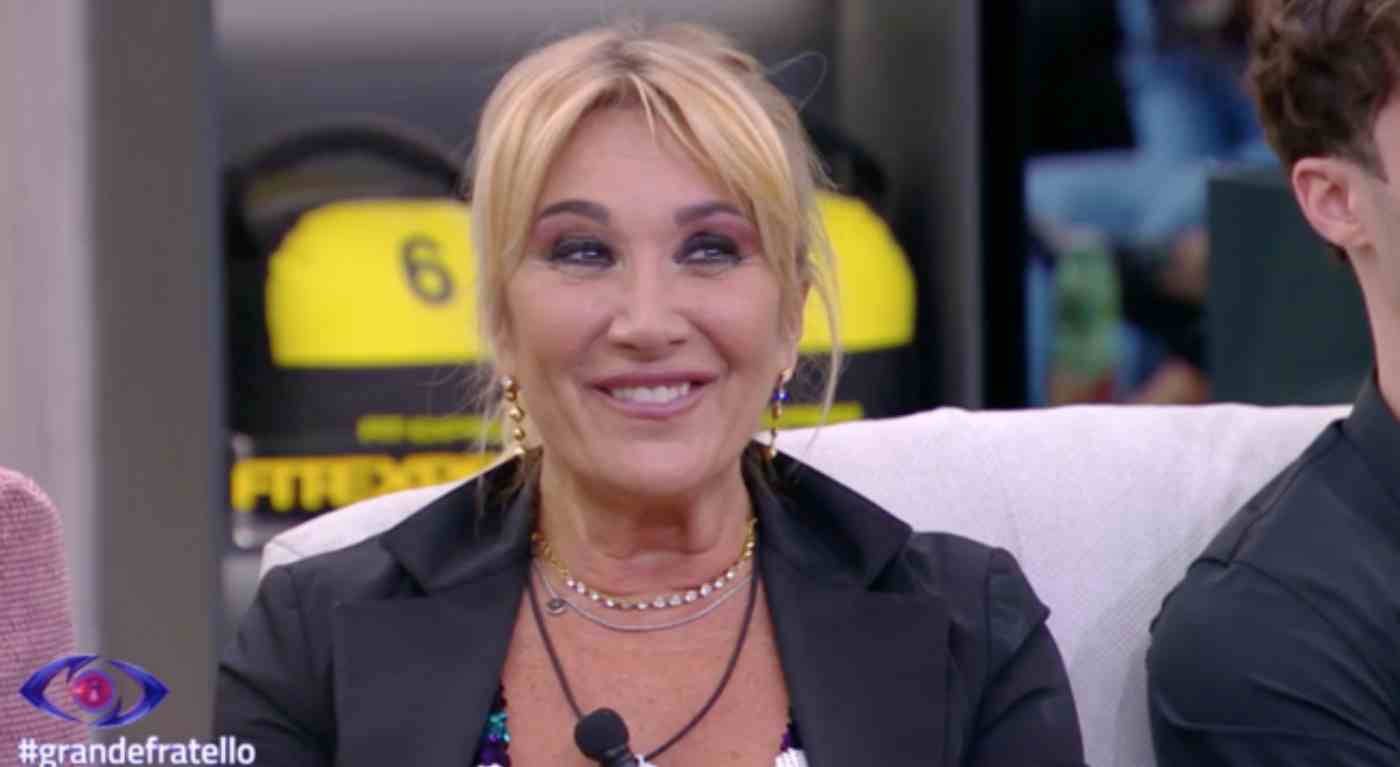 Grande Fratello: Simona Tagli spara la bomba e gli autori censurano. Il confronto con Beatrice che nessuno si aspettava