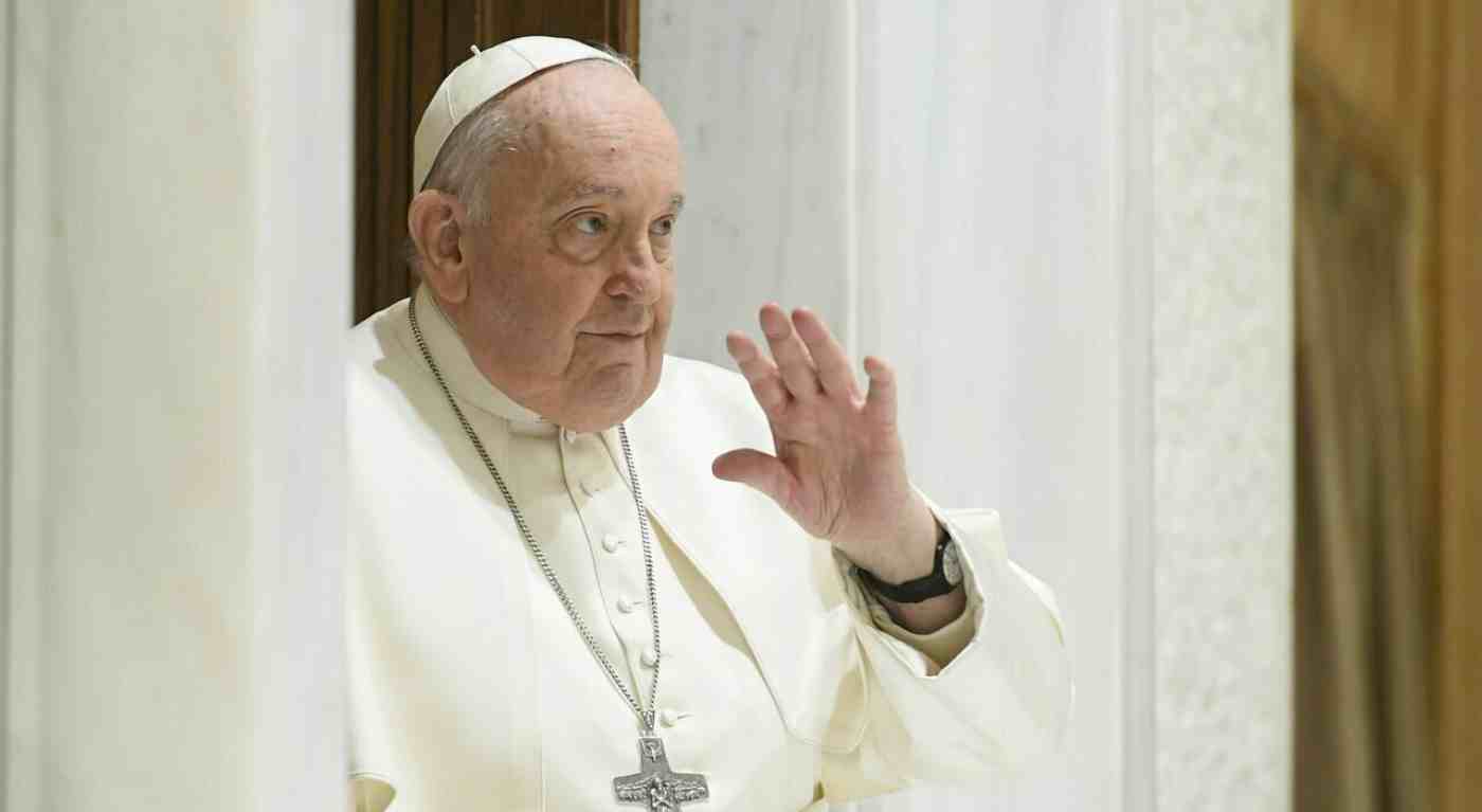 Papa Francesco ricoverato d'urgenza al Policlinico Gemelli, arriva il triste annuncio dall'ospedale - Cosa sta succedendo