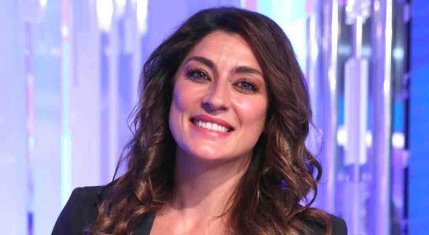 Elisa Isoardi, i fan sono felicissimi, la decisione Rai è ufficiale: "Sarà lei la conduttrice"