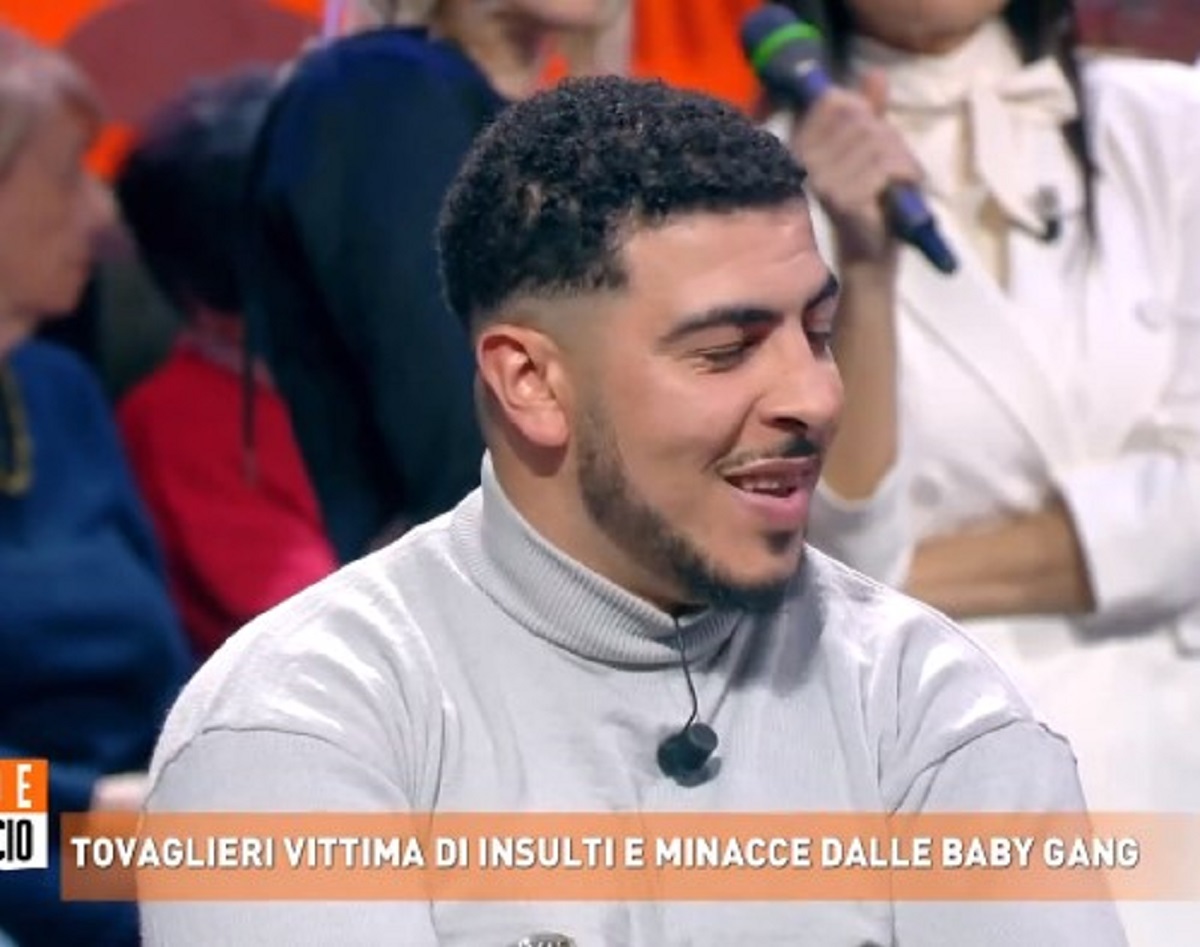 Dritto e Rovescio, Paolo Del Debbio sconvolto: minacce di morte in diretta all'ospite in studio - VIDEO