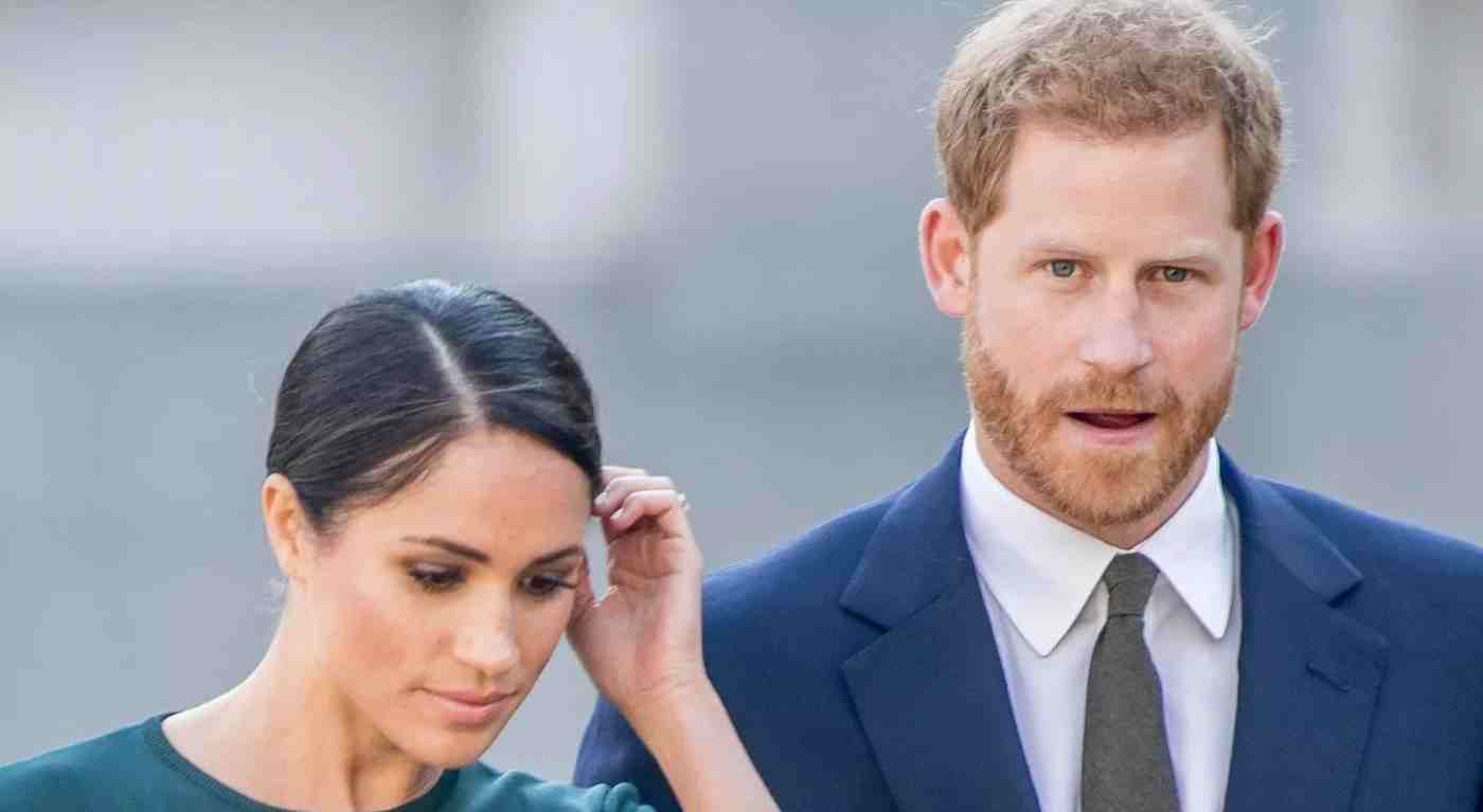 Harry e Meghan, momento di imbarazzo totale: lui a disagio dopo le parole della moglie - Cos'ha detto