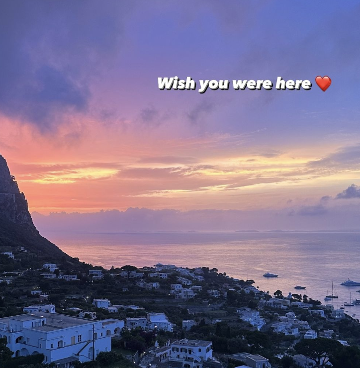 Chiara Ferragni rompe il silenzio sul nuovo amore: la foto e il messaggio romantico da Capri