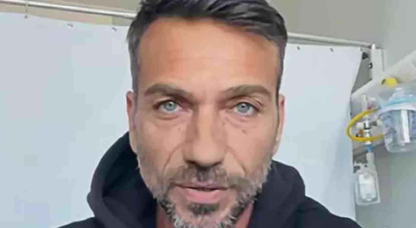 Costantino Vitagliano e la sua battaglia contro una rara malattia: "Ecco quanto è dimagrito"