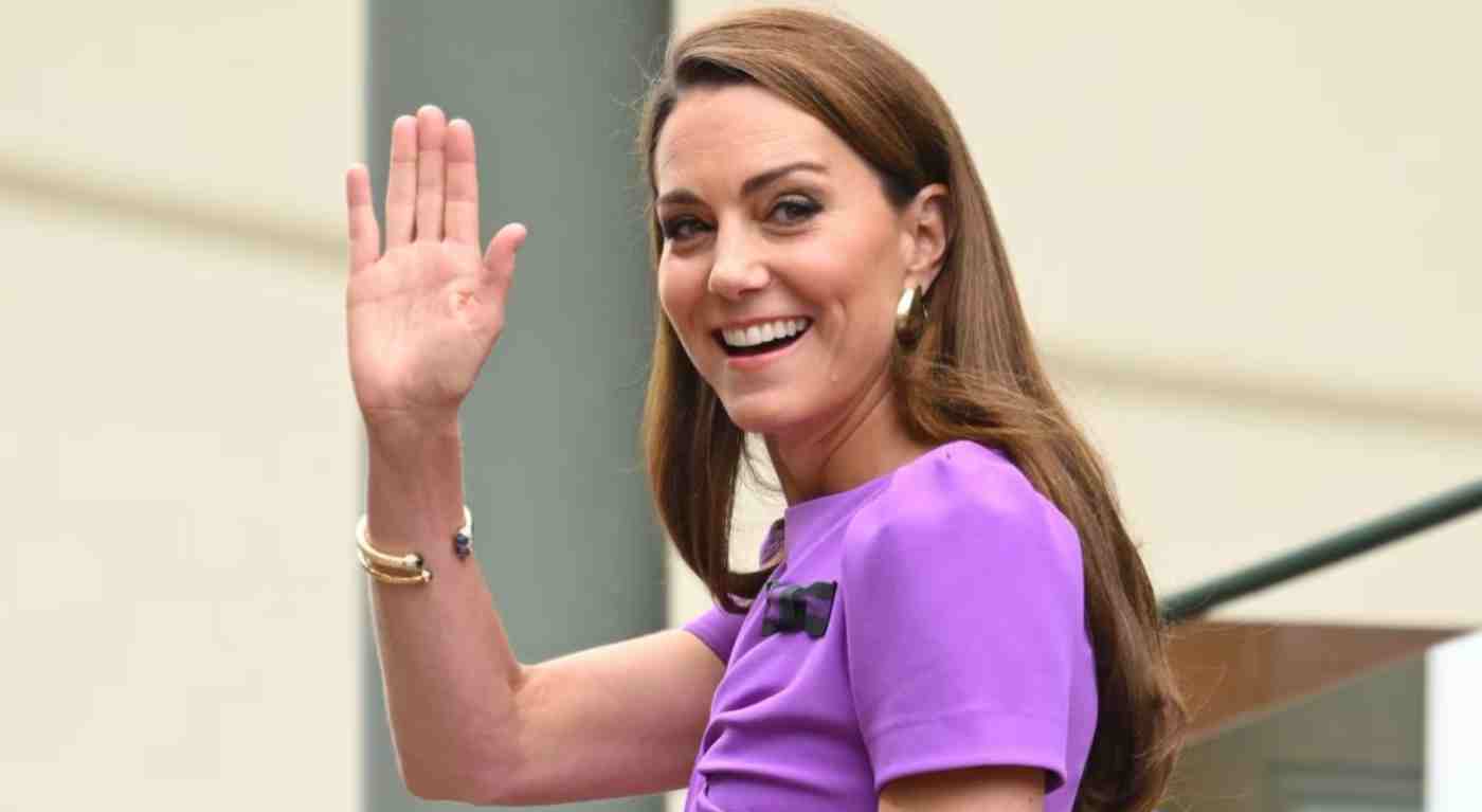 Kate Middleton torna tutta vestita di viola a Wimbledon: il motivo dietro al colore