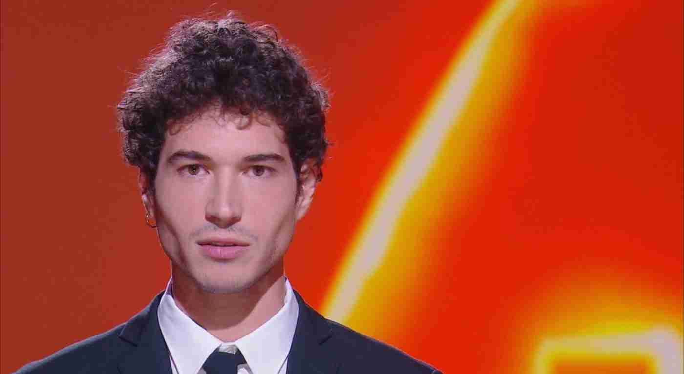 Coming out dell’amatissimo attore italiano: "Sì, sono gay". Sorpresa TV