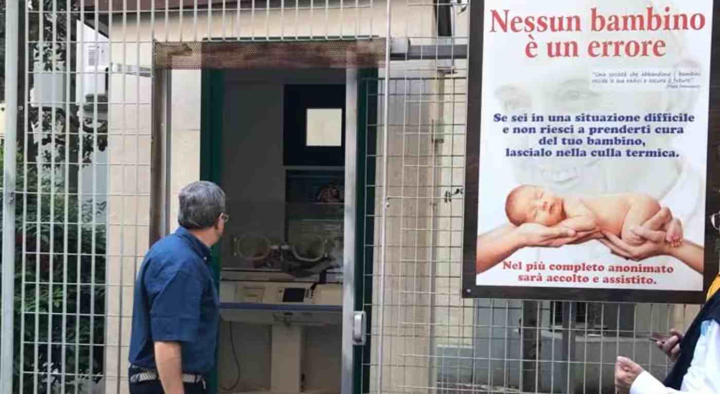 neonato trovato morto