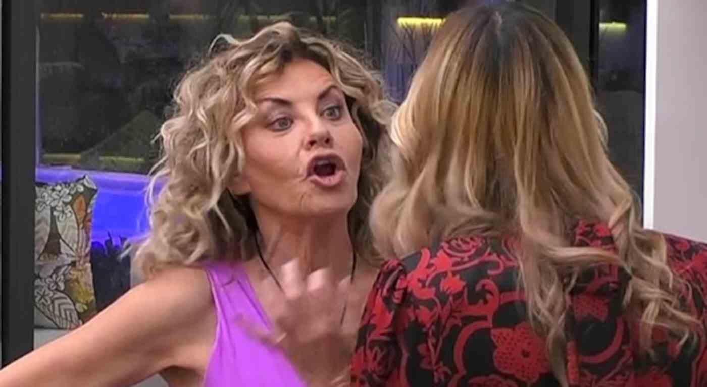 Eva contro Stefania al GF