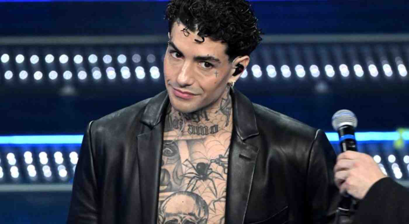 Tony Effe perde la pazienza dopo Sanremo